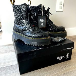 Dr. martens X x-girl